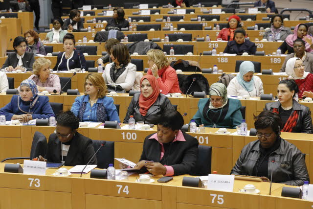 samit žien v EP