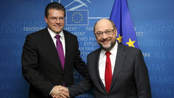 Maroš Šefčovič (vľavo) s predsedom EP Martinom Schulzom © European Union 2015 - source:EP